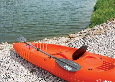 Galveston Island RV Park - Amenities included access to kayak on fishing ponds. No rentals or check out needed.